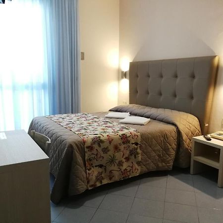 Hotel Sogno Viareggio Ngoại thất bức ảnh