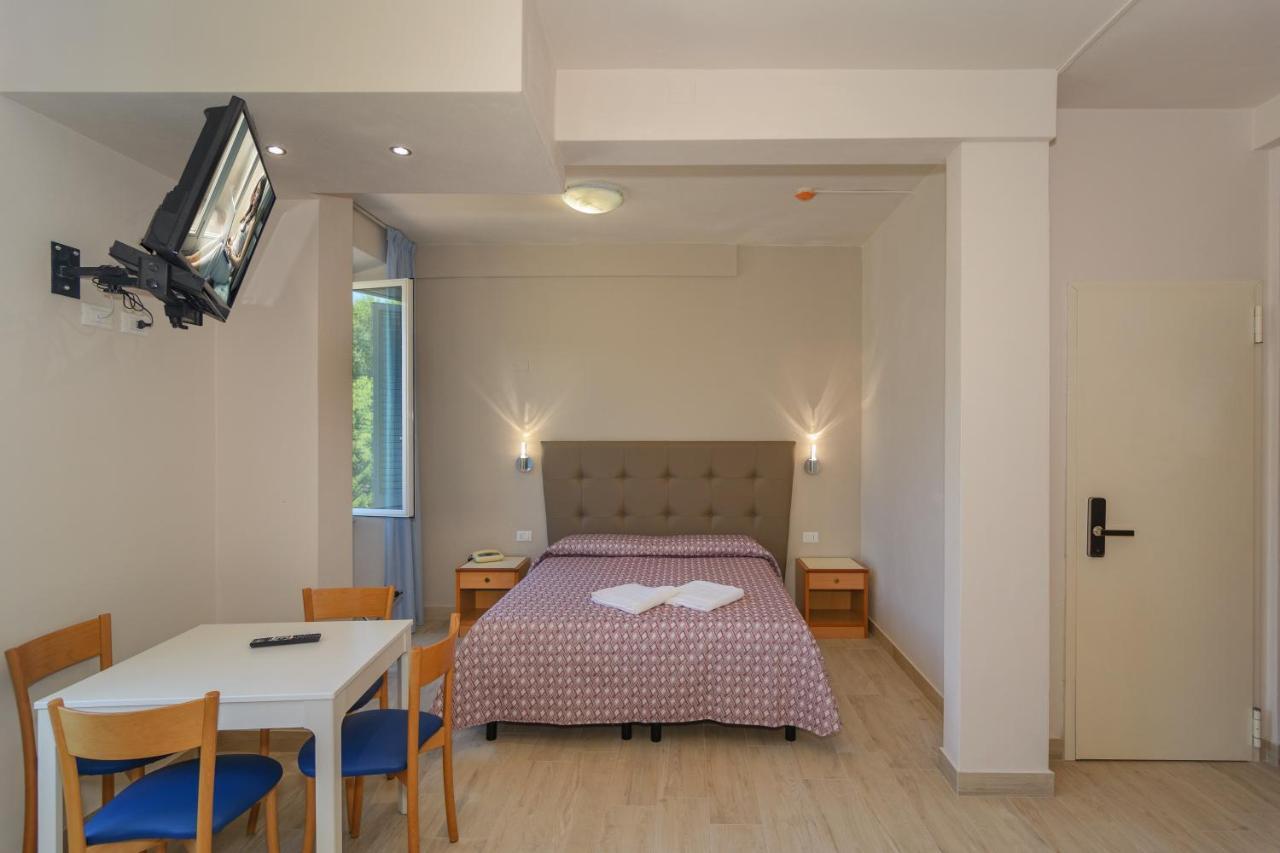 Hotel Sogno Viareggio Ngoại thất bức ảnh
