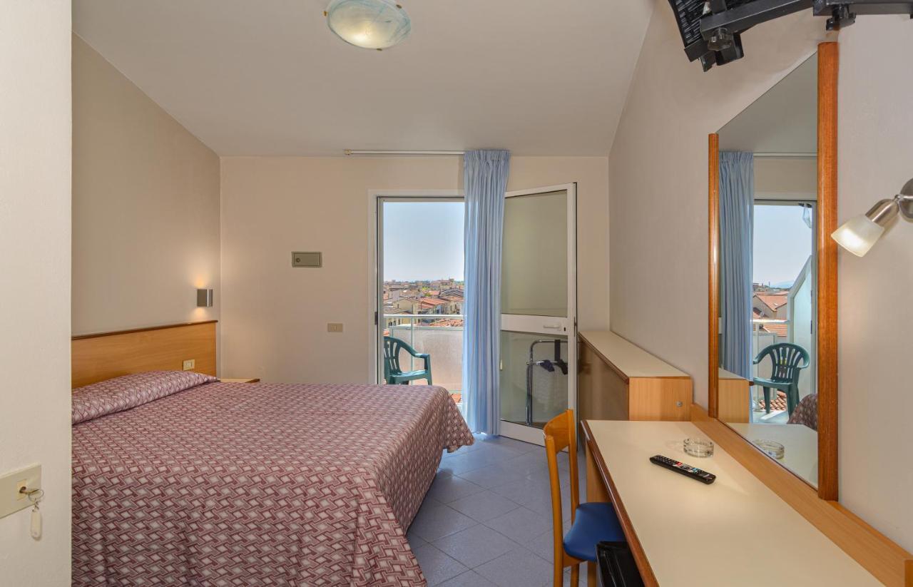 Hotel Sogno Viareggio Ngoại thất bức ảnh