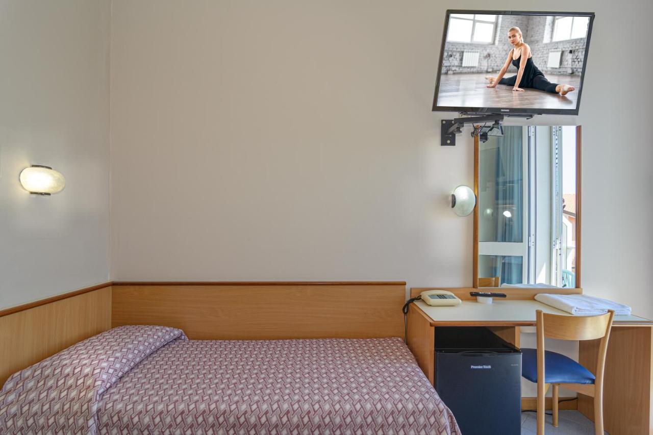 Hotel Sogno Viareggio Ngoại thất bức ảnh
