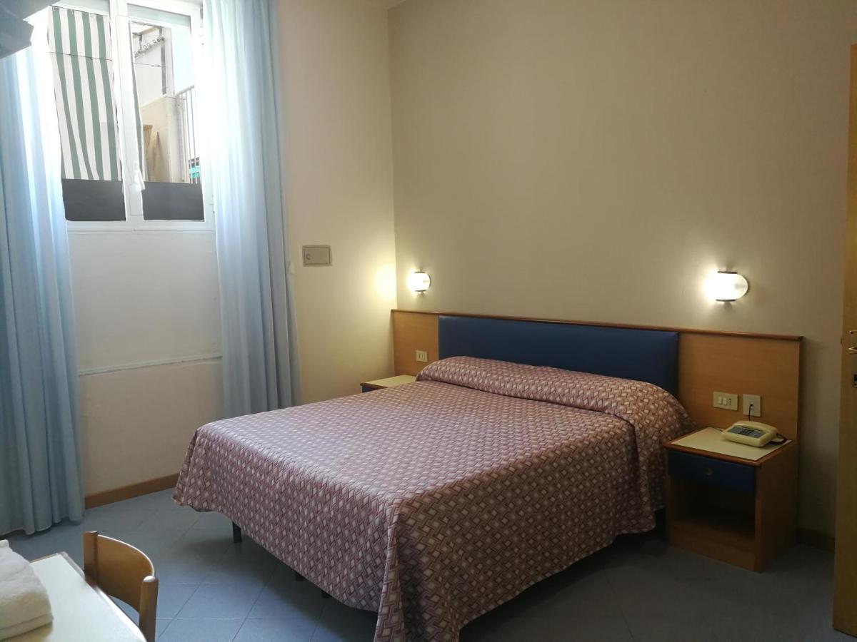 Hotel Sogno Viareggio Phòng bức ảnh